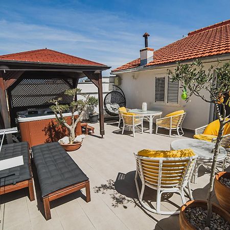 Downtown Luxury Apartments With Hot Tub فوديس الغرفة الصورة