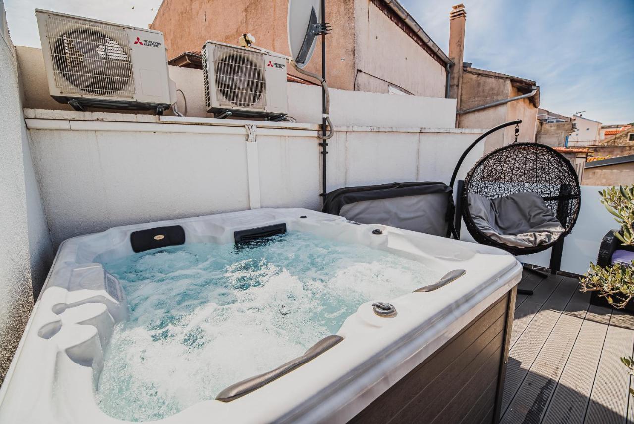 Downtown Luxury Apartments With Hot Tub فوديس المظهر الخارجي الصورة