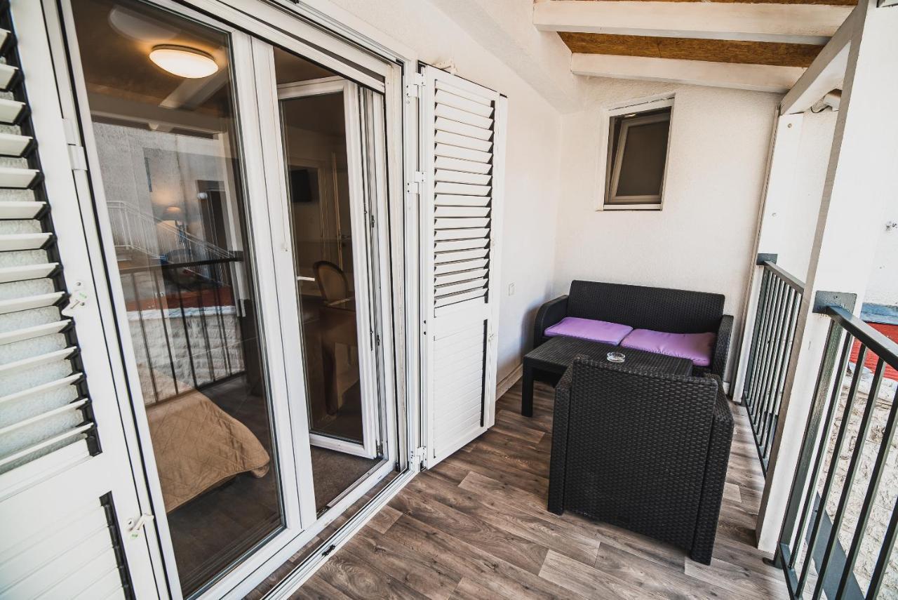 Downtown Luxury Apartments With Hot Tub فوديس المظهر الخارجي الصورة