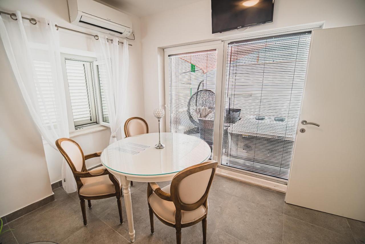 Downtown Luxury Apartments With Hot Tub فوديس المظهر الخارجي الصورة