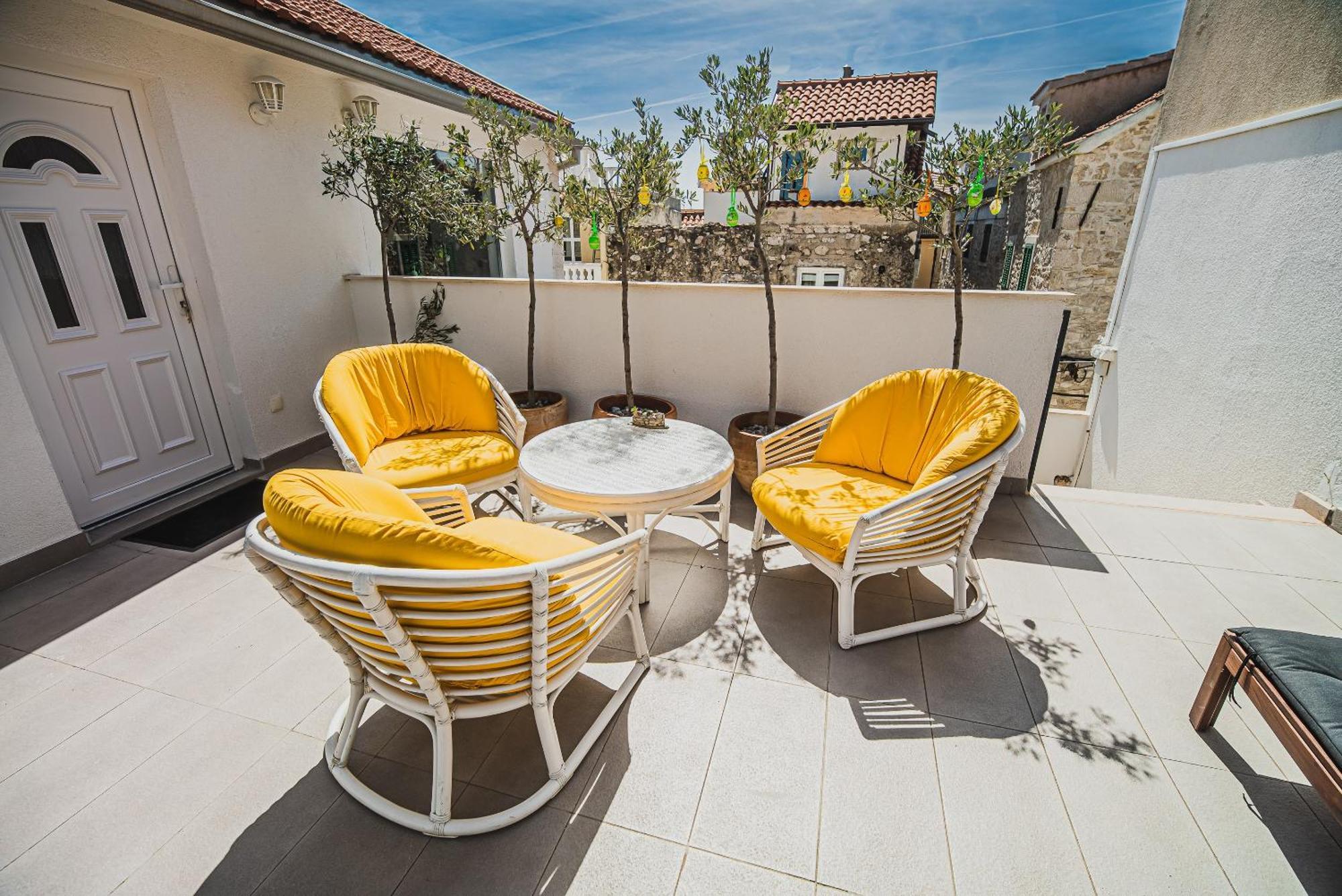Downtown Luxury Apartments With Hot Tub فوديس الغرفة الصورة